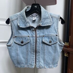Cropped denim vest